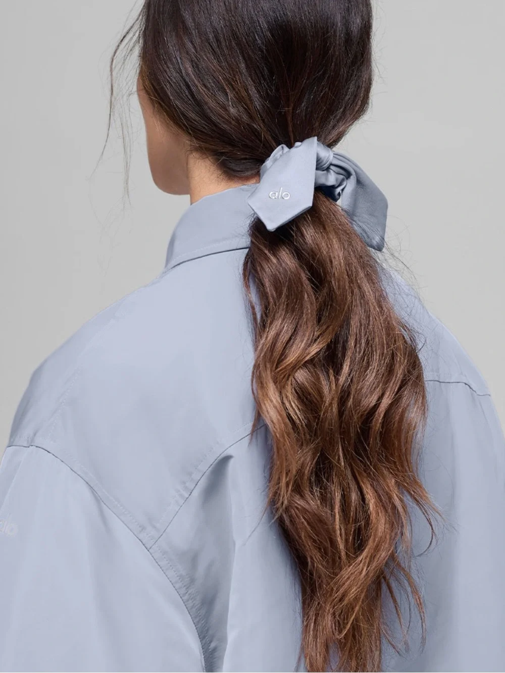 ALO Yoga Airlift Rhythm Scrunchie - Winter Frost